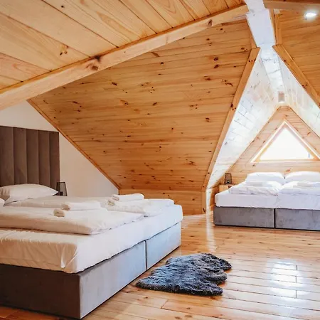 Osada Lesna - Z Basenem Villa *