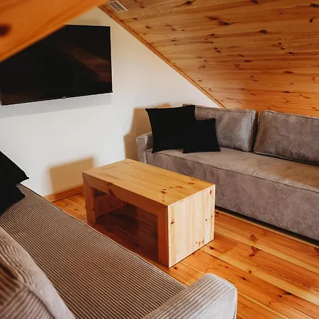 Osada Lesna - Z Basenem Villa *