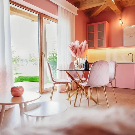 Osada Lesna - Z Basenem Villa