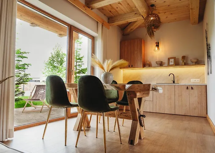 Osada Lesna - Z Basenem Villa *