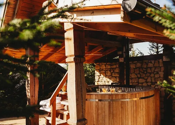 Osada Lesna - Z Basenem Villa *